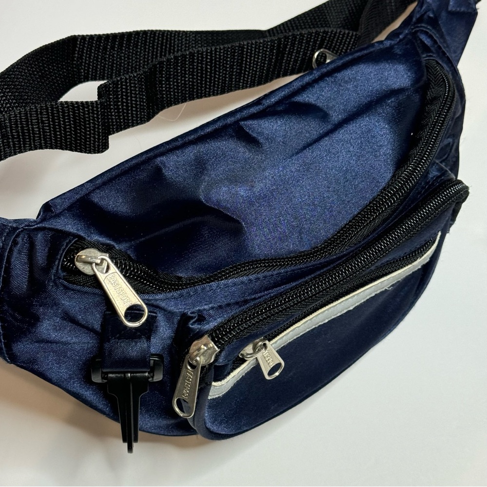 EastSport Outdoor Navy Fanny Pack Blue Classic 3 Zipper Pockets - Picture 4 of 10